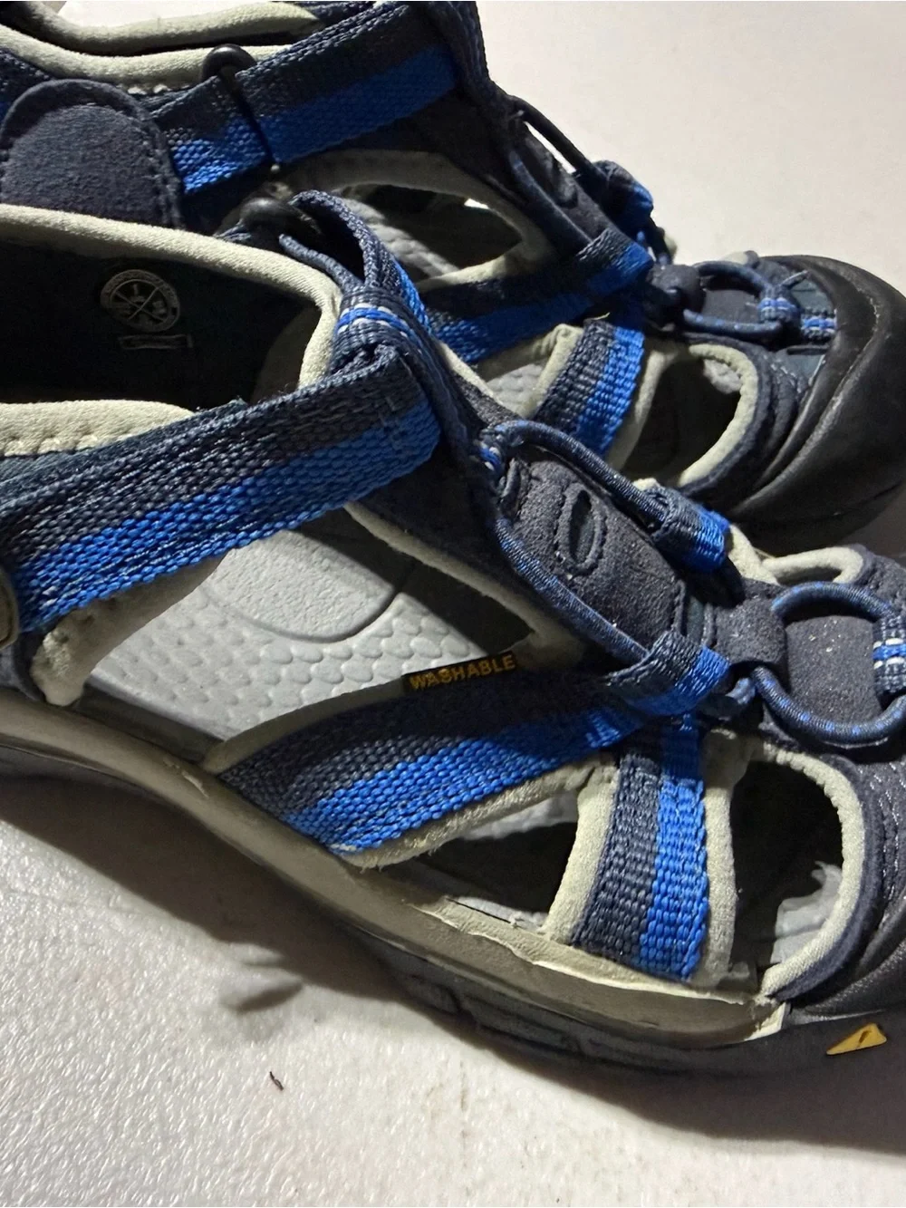 Keen Newport Sandals Kids Youth Size 1 Blue Water Sport Shoes Boys EUC